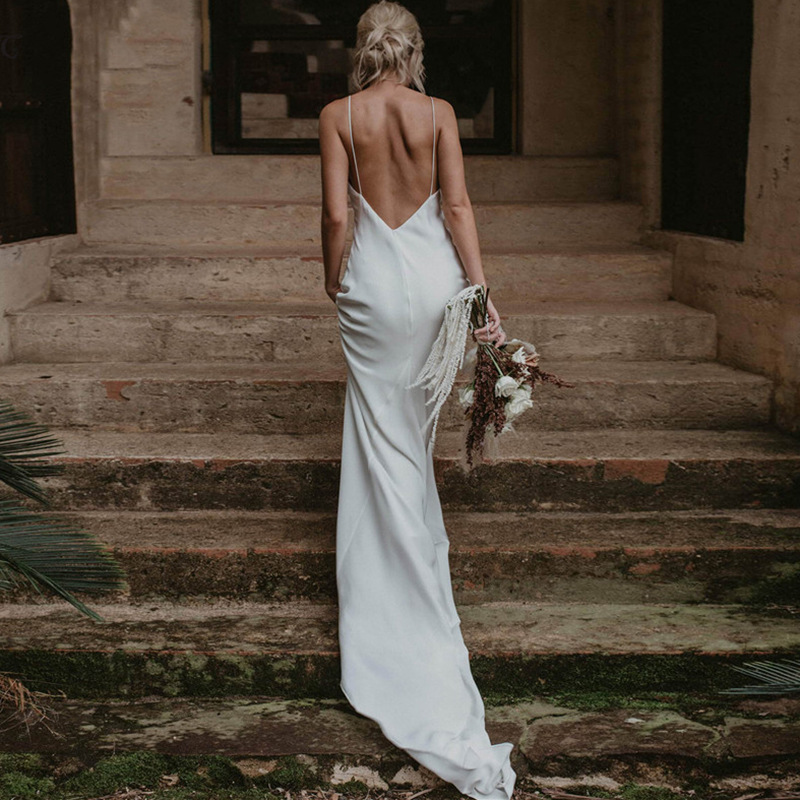 White Simple V-Neck Spaghetti Straps Sleeveless Backless Wedding Dress