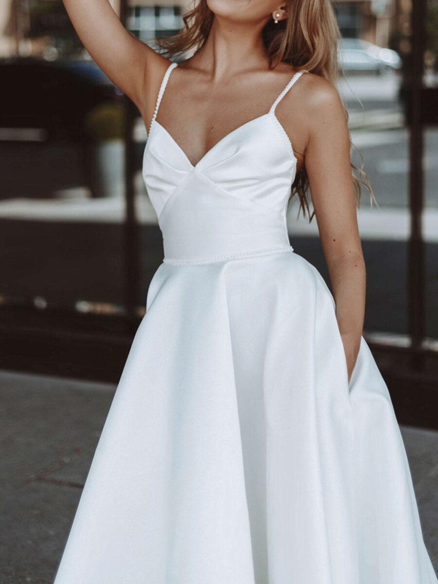 Simple White Sleeveless Wedding Dress