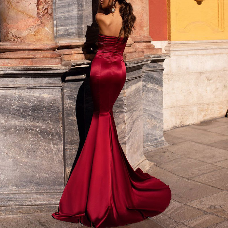 Red Strapless Sleeveless Brush Train Evening Dress