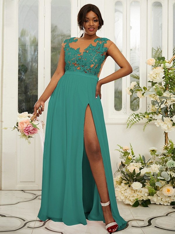 Lace Embroidered Sleeveless Maxi Bridesmaid Slit Dress