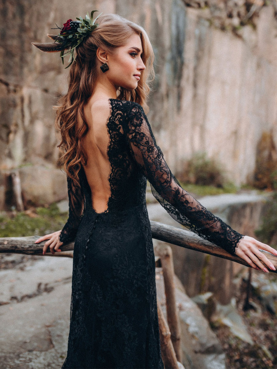 Black Lace Backless Long Sleeves Brush Train Wedding Dress