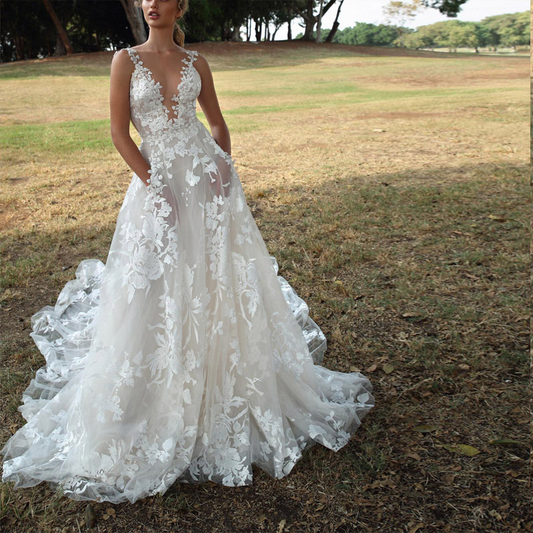 White V-Neck A-Line Tulle Wedding Dress