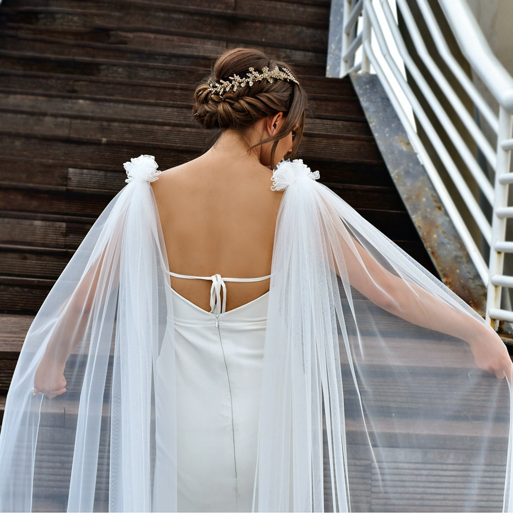 White Shoulder Gauze Cut Edge Long Bridal Veil